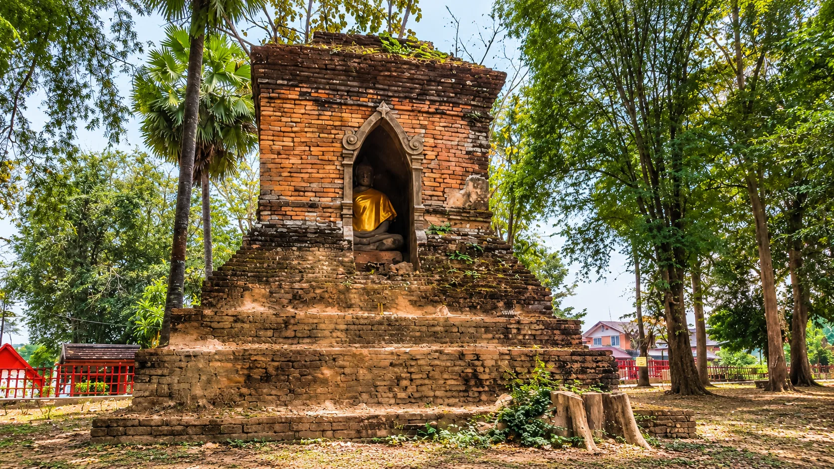 One of the Sattamahasathan monuments at Wat Phra That Bang Phuan