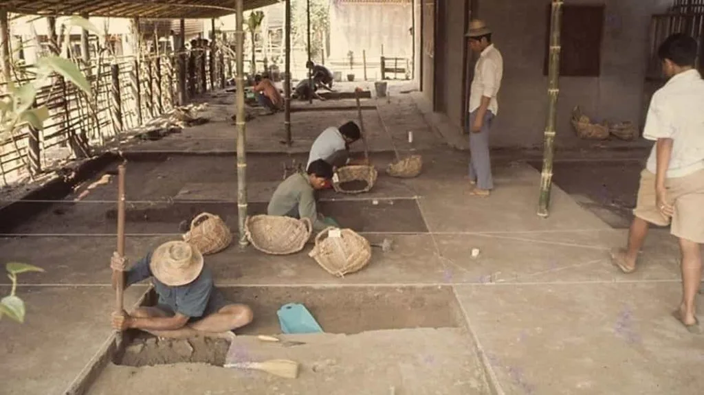 Excavations at Ban Chiang in 1974