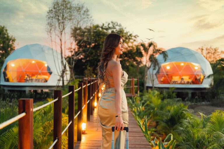 Nakara-villas-and-glamping-7m-luxury-glamping-domes-resized-20233